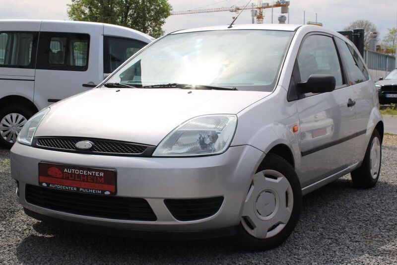Polarsilber metallic Gebraucht 2005 Ford Fiesta Kleinwagen | 1.999 € (Fairer Preis) - Bild 1/4