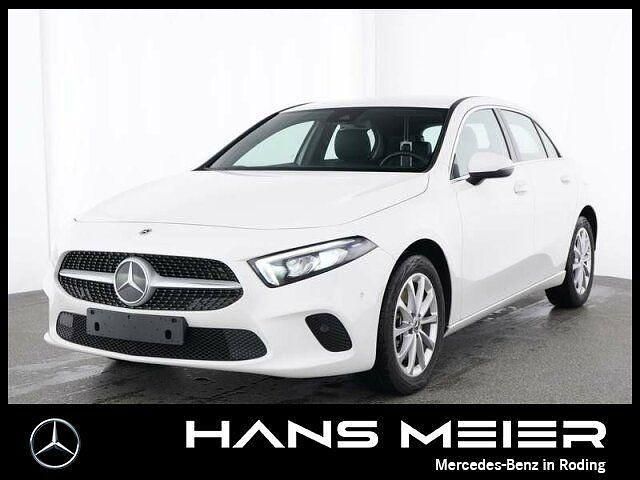 Unilack polarweiß Gebraucht 2023 Mercedes A250 Progressive Limousine | 27.890 € (Guter Preis) - Bild 1/4
