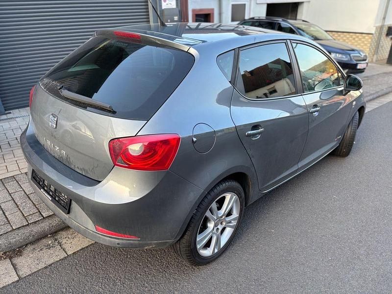 Gebraucht Seat Ibiza Style 105 PS (77 kW) 2012 Grau Limousine
