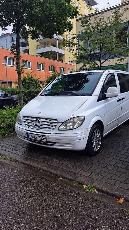 Weiß Gebraucht 2007 Mercedes Vito Van / Kleinbus | 5.000 € (Guter Preis) - Bild 1/4