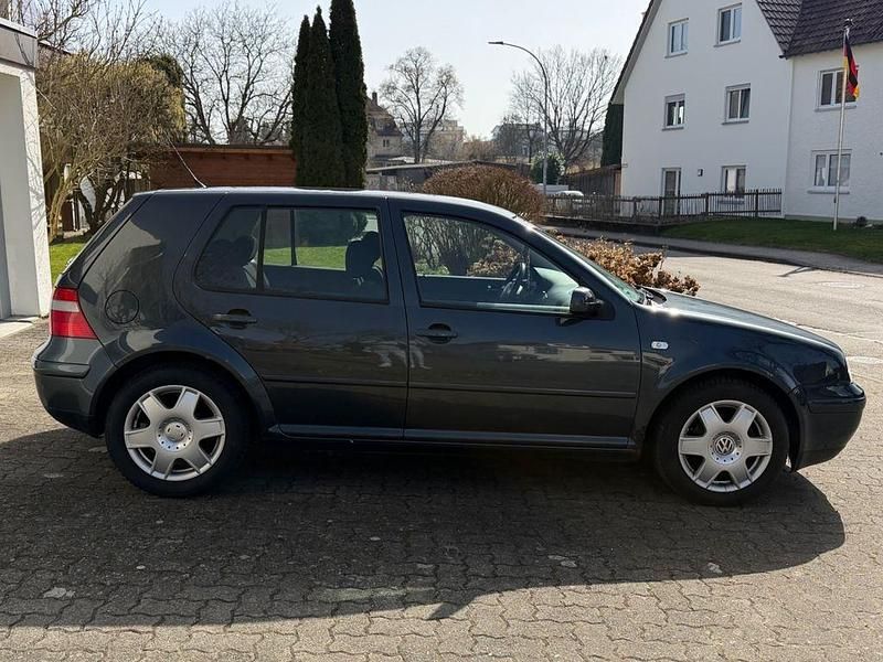 Gebraucht VW Golf IV 116 PS (85 kW) 2003 Grau Limousine