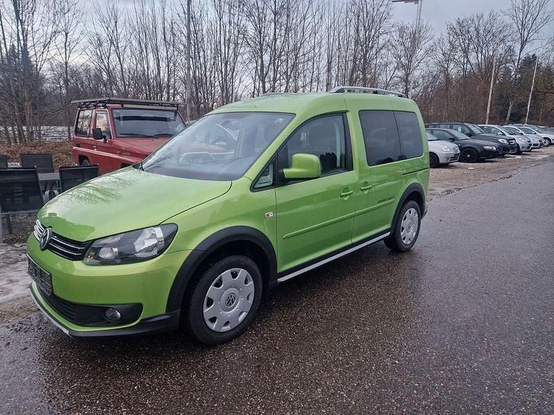 Gebraucht VW Caddy 102 PS (75 kW) 2015 Grün Van / Kleinbus