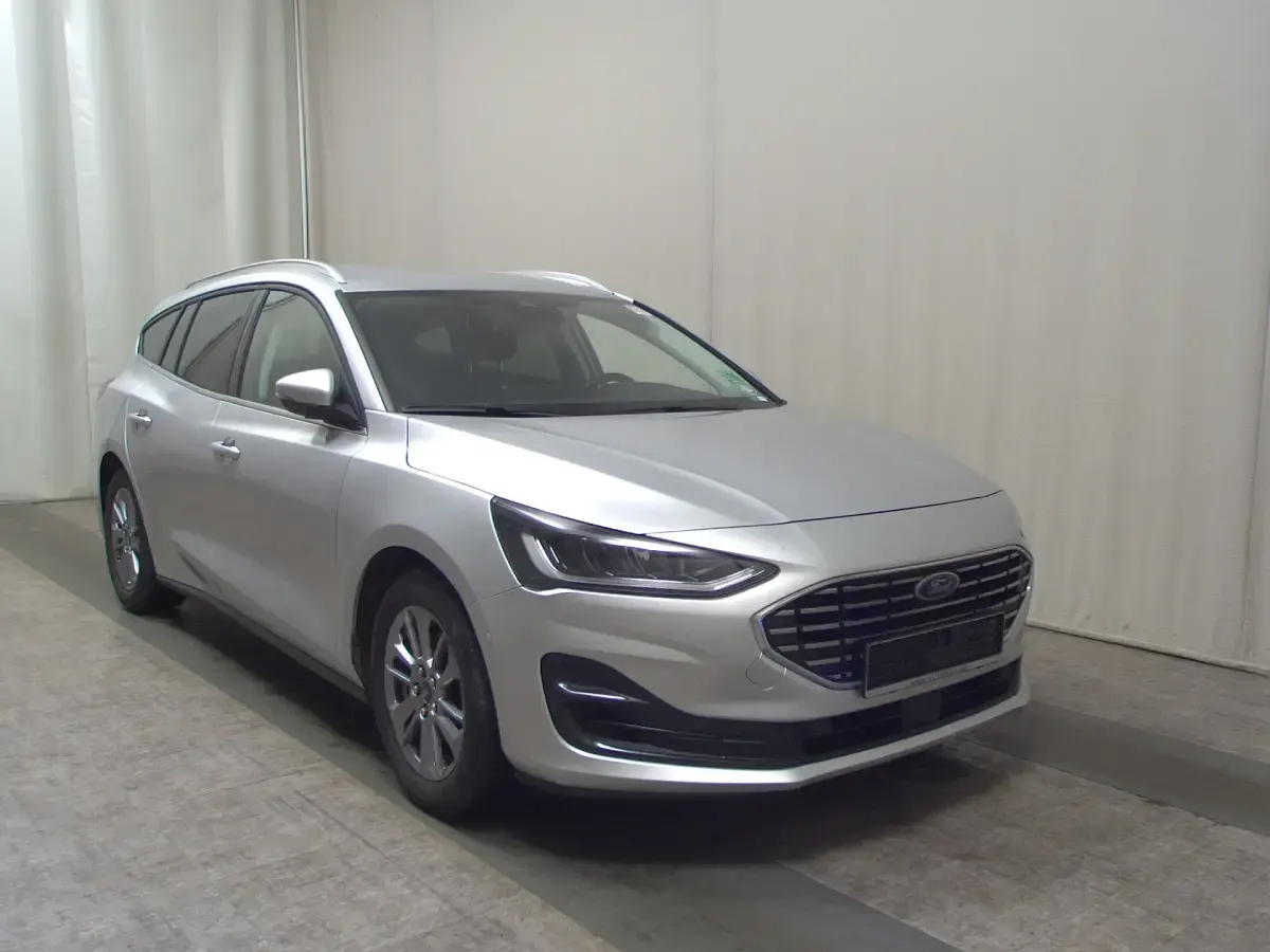Gebraucht Ford Focus Titanium X 116 PS (85 kW) 2023 Silber