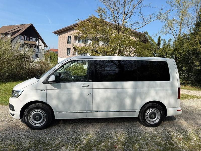 Gebraucht VW T6 Generation Six 150 PS (110 kW) 2018 Weiß Van