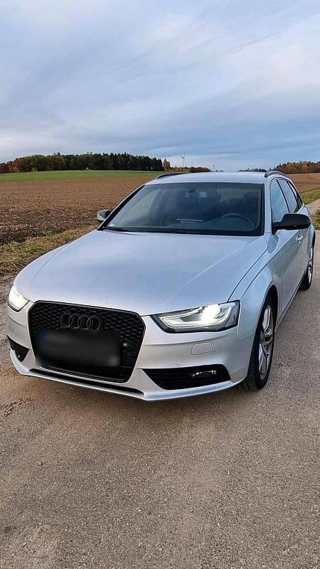 Gebraucht Audi A4 143 PS (105 kW) 2012 Silber Kombi