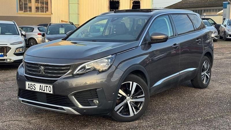 Grau Gebraucht 2019 Peugeot 5008 Allure SUV | 12.990 € (Guter Preis) - Bild 1/4