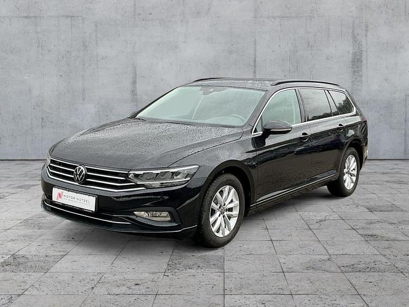 Gebraucht VW Passat Business 150 PS (110 kW) 2022 Deep black perleffekt Kombi
