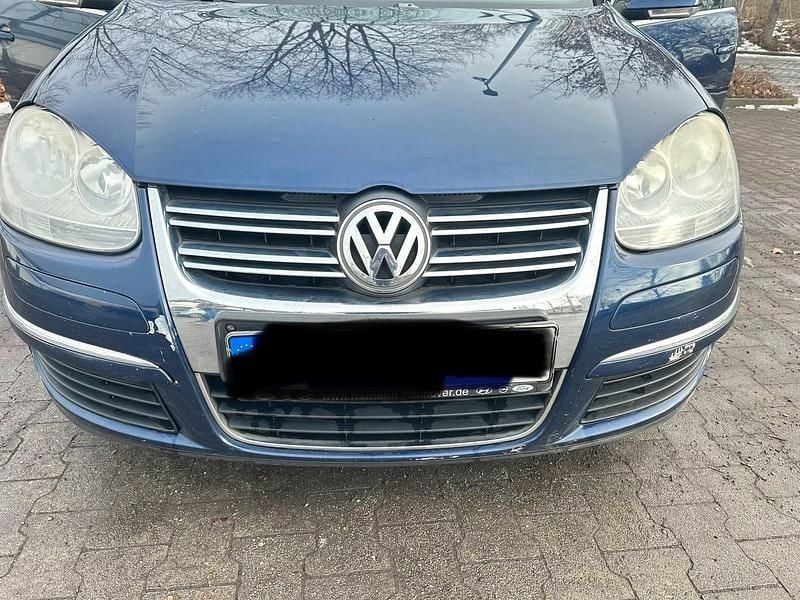 Gebraucht VW Jetta 152 PS (111 kW) 2007 Blau Limousine