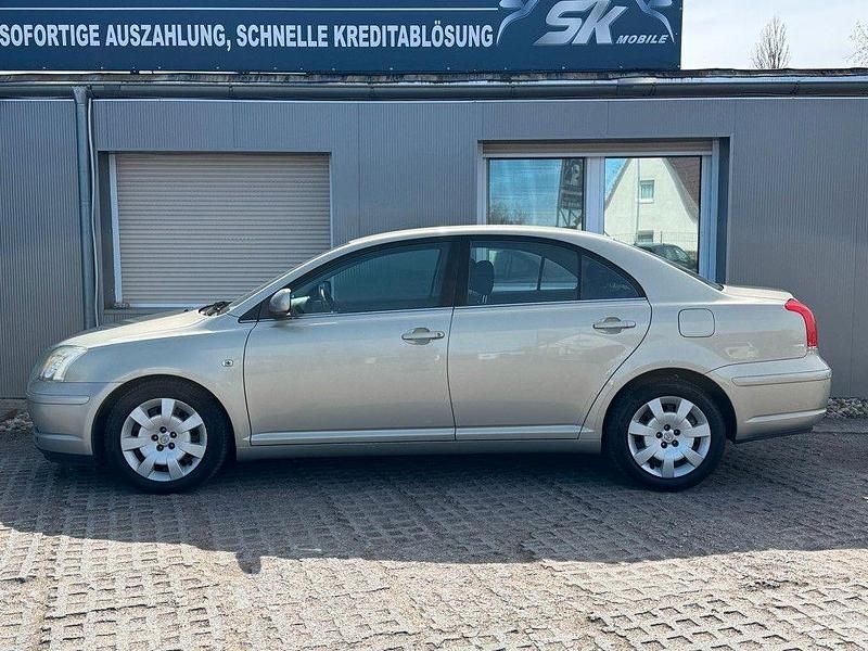 Gebraucht Toyota Avensis Sol 129 PS (94 kW) 2004 Grün Limousine