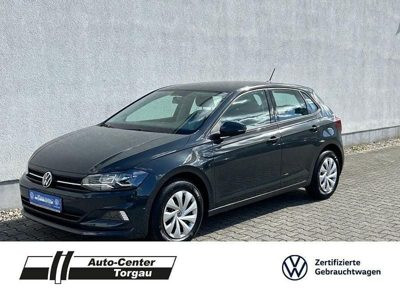 Grau Gebraucht 2021 VW Polo Comfortline Kleinwagen | 13.489 € (Guter Preis) - Bild 1/4