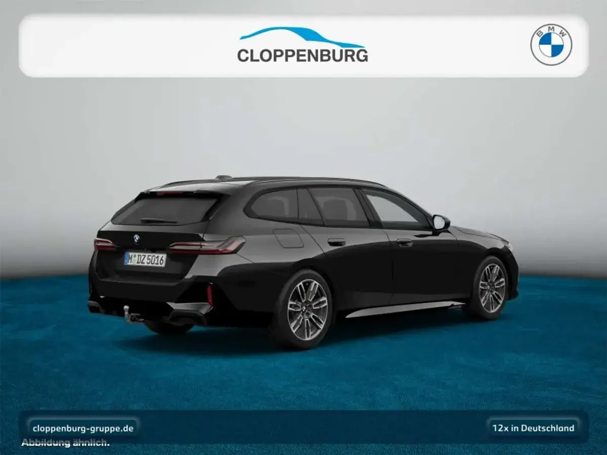 Neu BMW 520 197 PS (144 kW) 2026 Black sapphire Kombi
