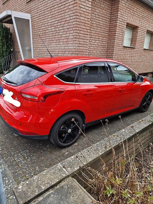 Usata Ford Focus 150 CV (110 kW) 2016 Rosso Berlina