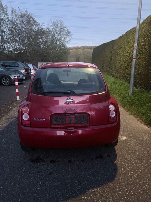 Gebraucht Nissan Micra 65 PS (47 kW) 2005 Rot Limousine