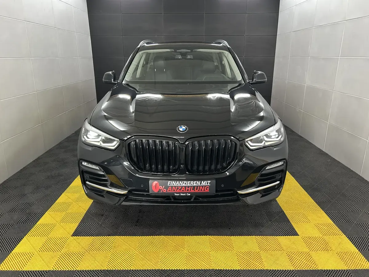 Gebraucht BMW X5 Sport Line 266 PS (195 kW) 2019 Black sapphire metallic SUV