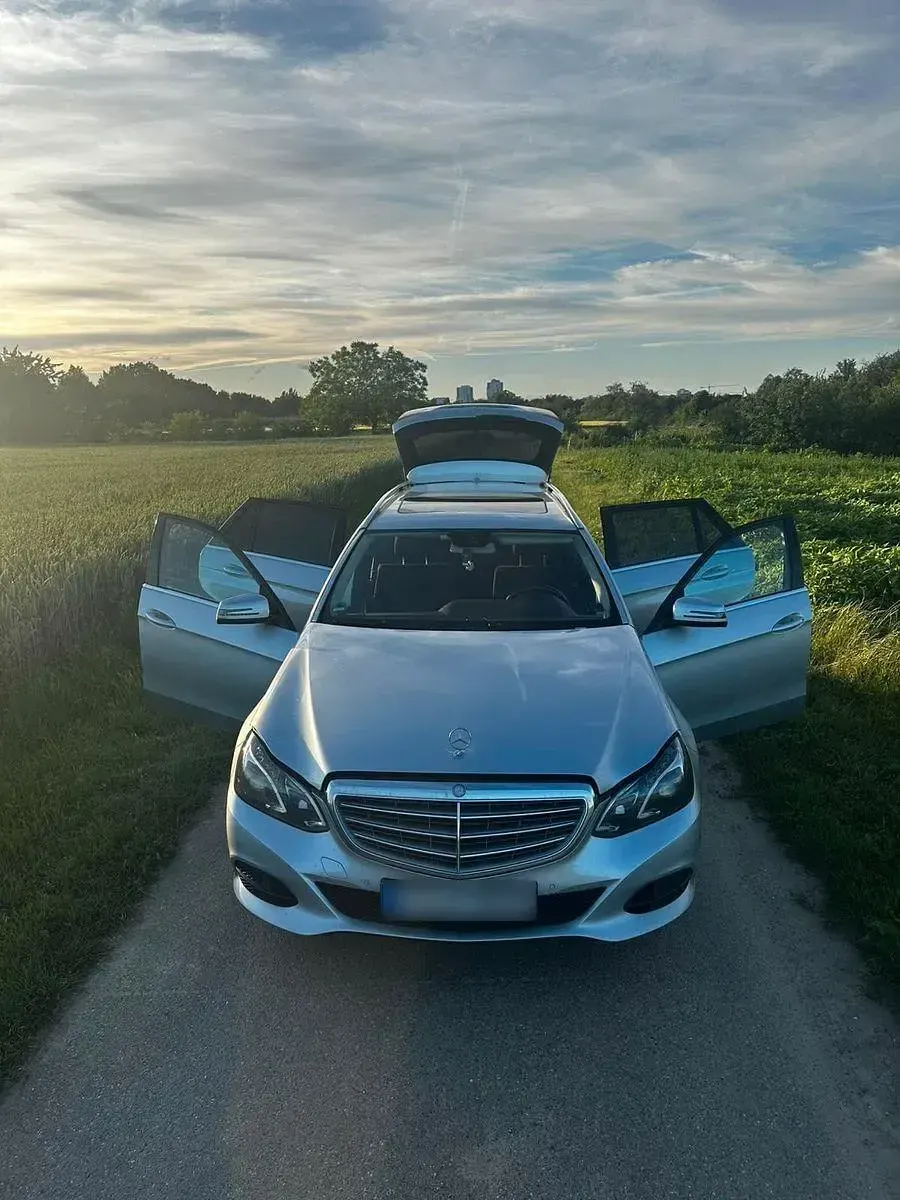 Gebraucht Mercedes E250 204 PS (150 kW) 2016 Silber Kombi