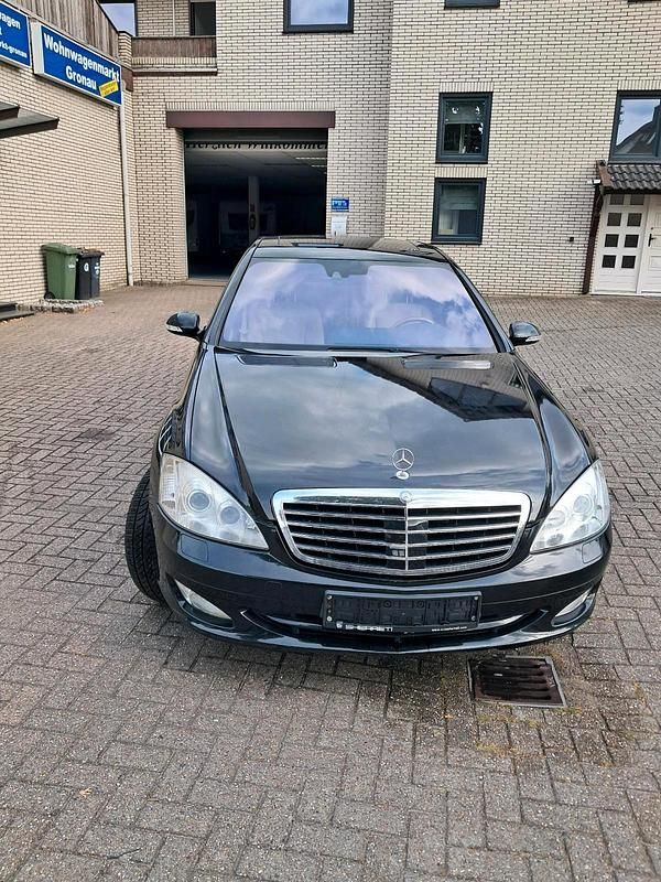 Schwarz Gebraucht 2007 Mercedes S420 Limousine | 5.950 € (Superpreis) - Bild 1/4