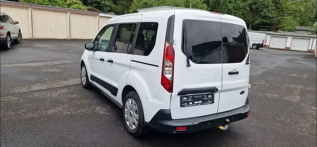 Używany Ford Transit Connect 120 KM (88 kW) 2021 Biały Minivan