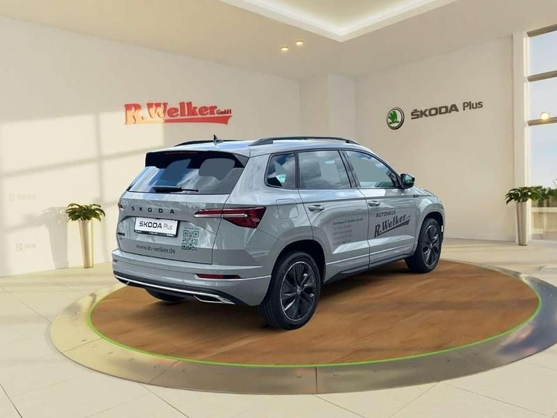 Gebraucht Skoda Karoq SportLine 150 PS (110 kW) 2025 Steelgrau SUV