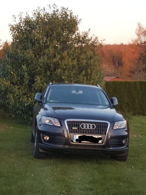 Grau Gebraucht 2012 Audi Q5 SUV | 12.500 € (Fairer Preis) - Bild 1/4