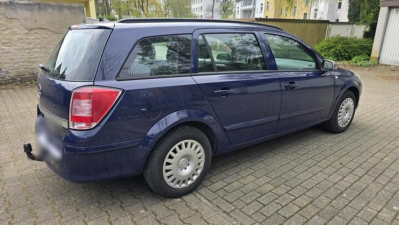 Gebraucht Opel Astra 125 PS (91 kW) 2009 Kombi