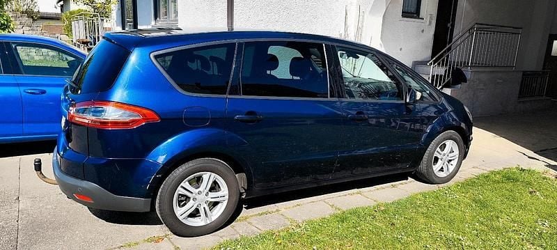 Second-hand Ford S-MAX S 160 CP (117 kW) 2012 Albastru Monovolum