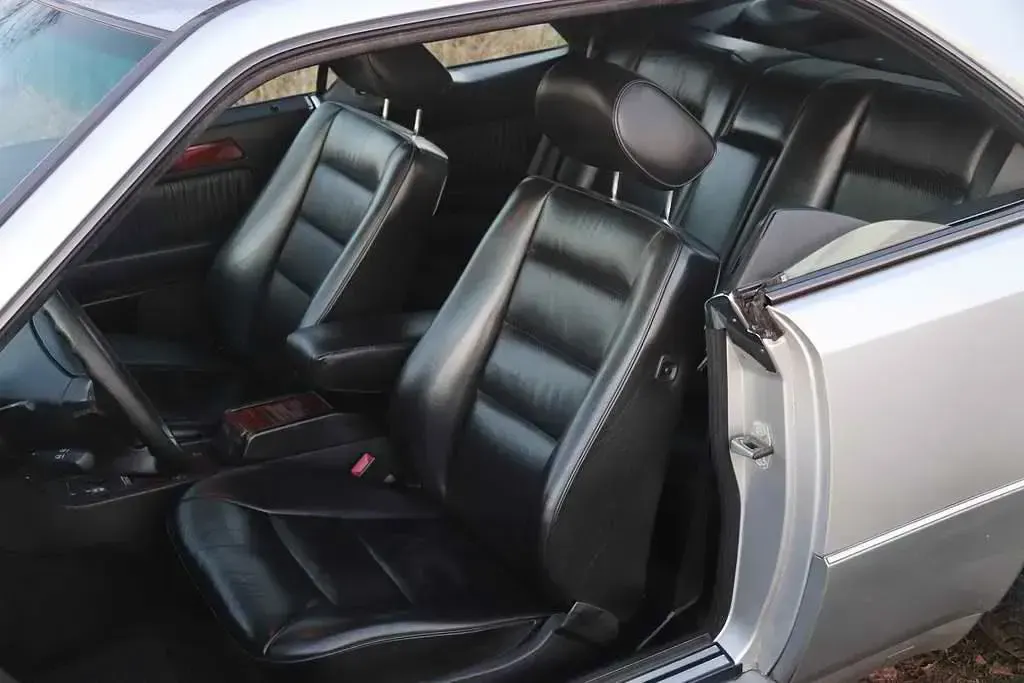 Gebraucht Mercedes E320 Sportline 220 PS (161 kW) 1994 Silber Coupé