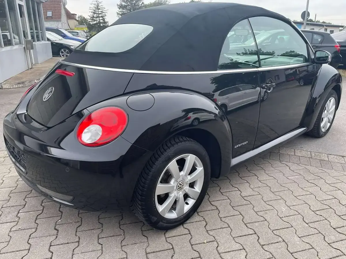 Gebraucht VW New Beetle United 102 PS (75 kW) 2008 Schwarz Kleinwagen
