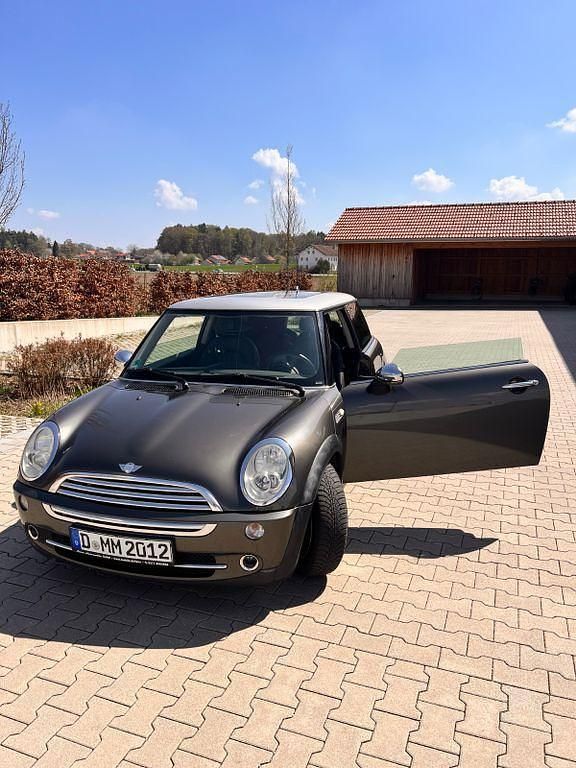 Usata Mini Cooper 116 CV (85 kW) 2005 Grigio Utilitaria