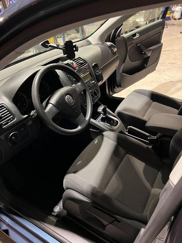 Gebraucht VW Golf V Comfortline 105 PS (77 kW) 2009 Blau Kombi