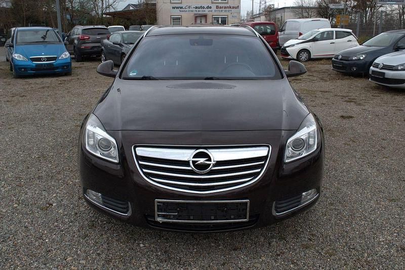 Gebraucht Opel Insignia Innovation 160 PS (117 kW) 2012 Braun Kombi