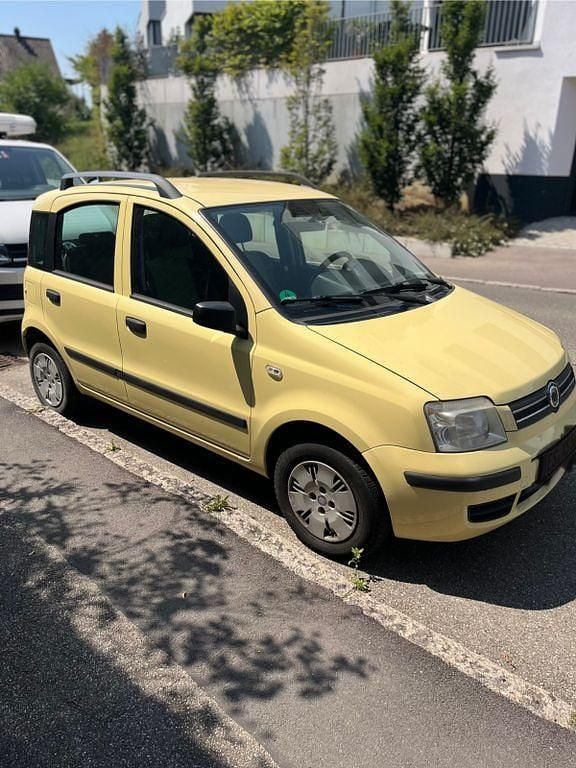 Gelb Gebraucht 2004 Fiat Panda Kleinwagen | 1.300 € (Superpreis) - Bild 1/4