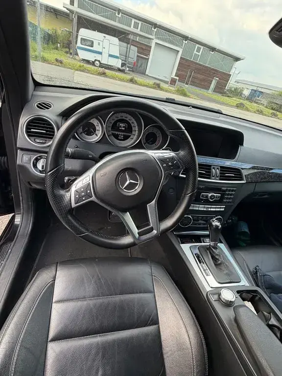 Gebraucht Mercedes 350 306 PS (225 kW) 2012 Schwarz Coupé