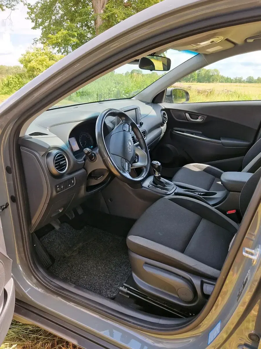 Gebraucht Hyundai Kona 120 PS (88 kW) 2020 Grau SUV