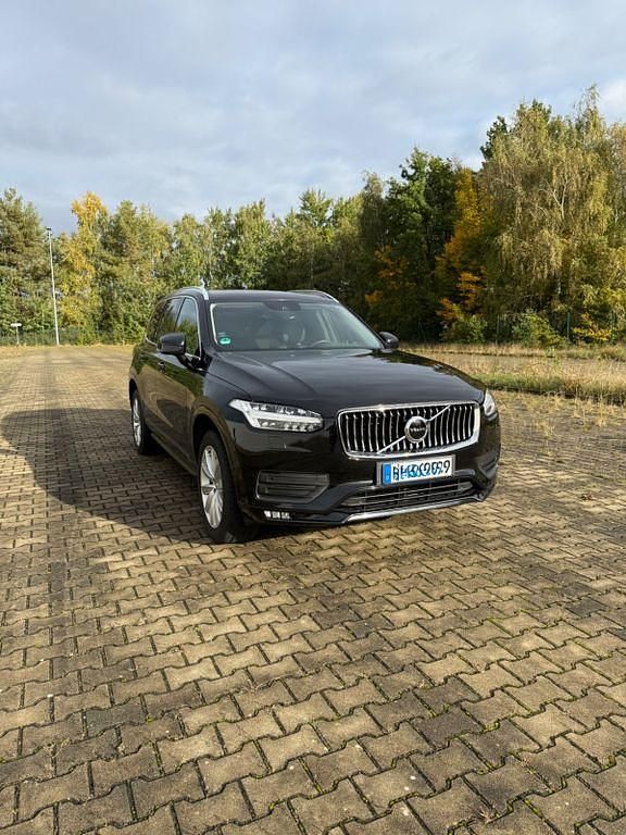Schwarz Gebraucht 2021 Volvo XC90 Momentum SUV | 37.990 € (Superpreis) - Bild 1/4