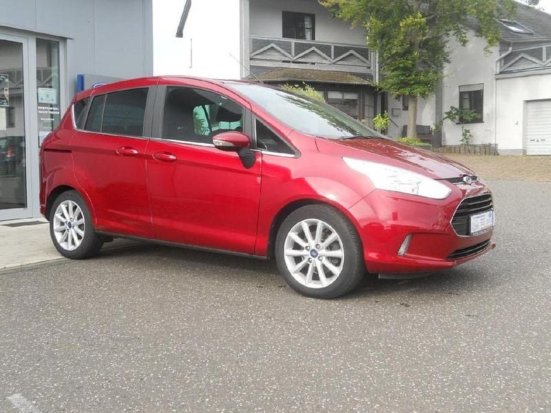 Gebraucht Ford B-MAX Titanium 125 PS (91 kW) 2017 Rubyrot (metallic) Van / Kleinbus
