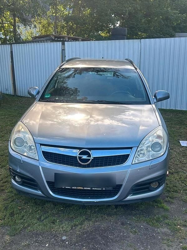 Silber Gebraucht 2005 Opel Vectra Kombi | 1.300 € (Guter Preis) - Bild 1/4
