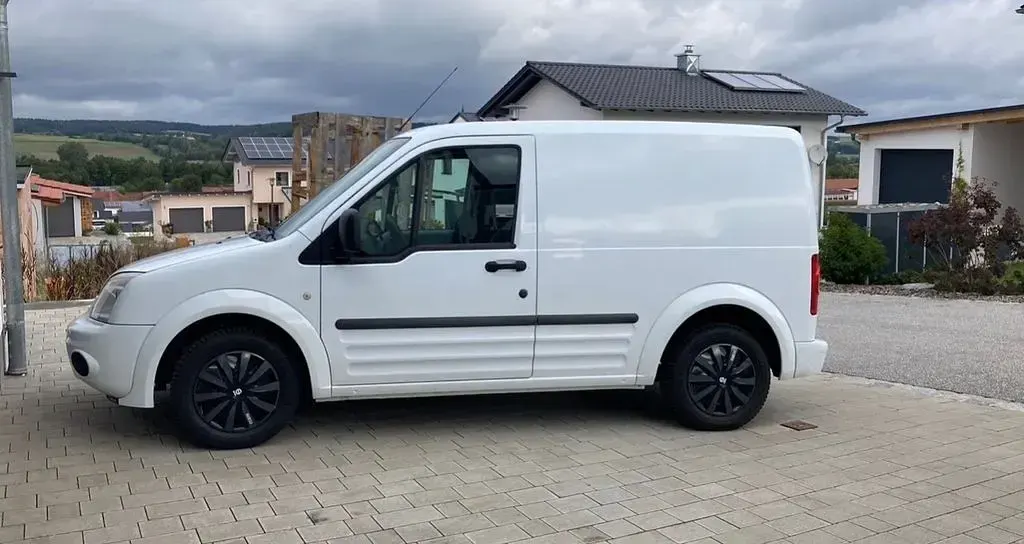 Gebraucht Ford Transit Connect 90 PS (66 kW) 2010 Weiß Van / Kleinbus