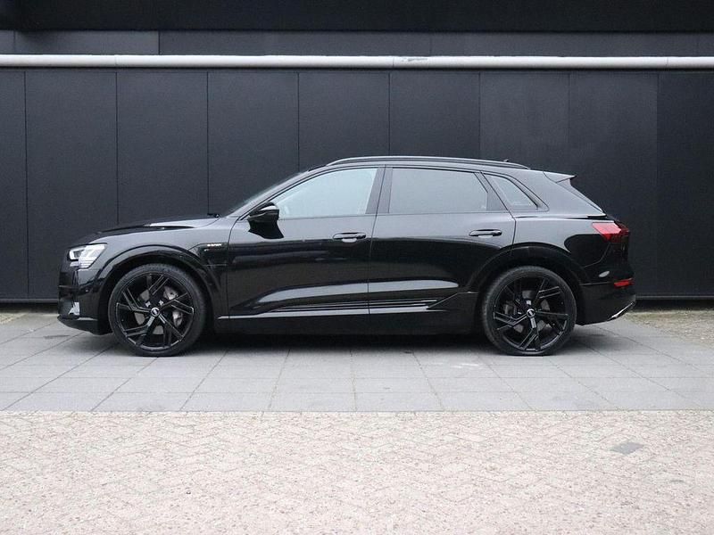 Gebraucht Audi e-tron 230 kW (313 PS) 2019 Schwarz SUV