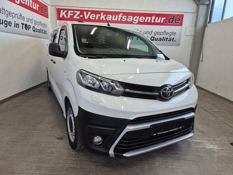 Gebraucht Toyota Proace 150 PS (110 kW) 2019 Weiß Van / Kleinbus