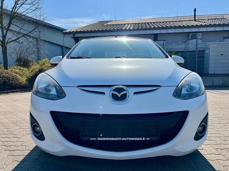 Usado Mazda 2 Edition 75 HP (55 kW) 2012 Branco Citadino