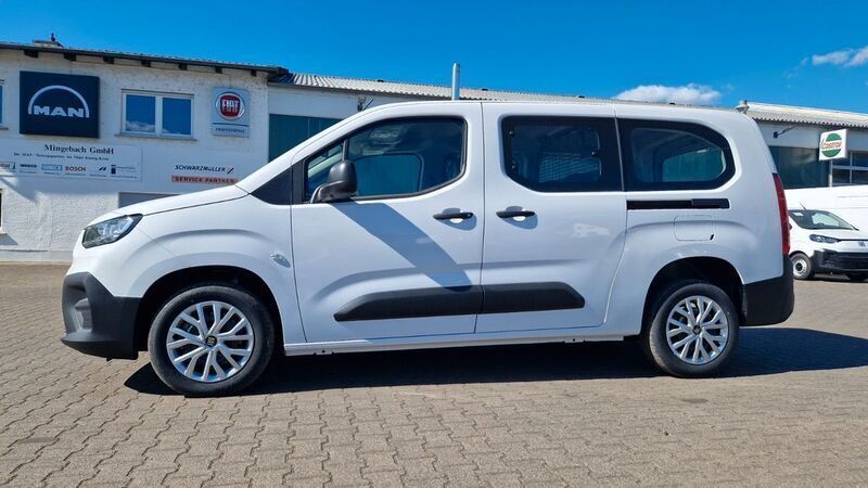 Weiß Neu 2025 Fiat Doblò Van / Kleinbus | 24.395 € (Fairer Preis) - Bild 1/4