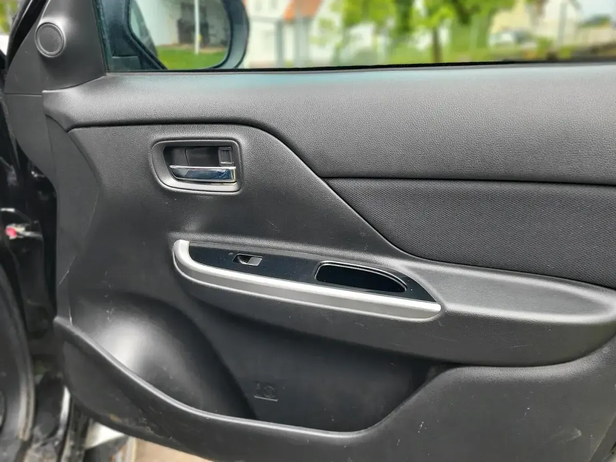 Gebraucht Mitsubishi L 150 PS (110 kW) 2022 Schwarz Pickup