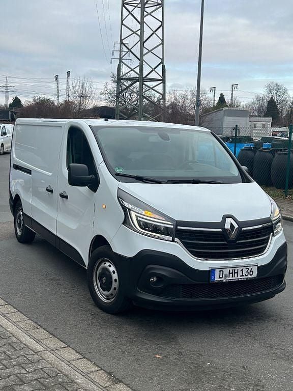 Gebraucht Renault Trafic 145 PS (106 kW) 2019 Weiß Van / Kleinbus