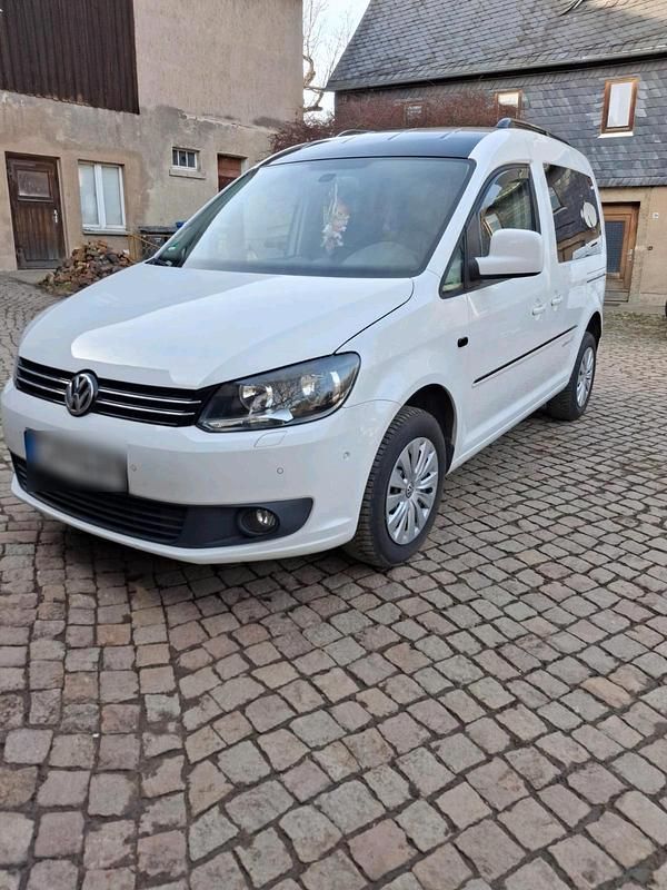 Gebraucht VW Caddy Edition 106 PS (77 kW) 2012 Weiß Van / Kleinbus