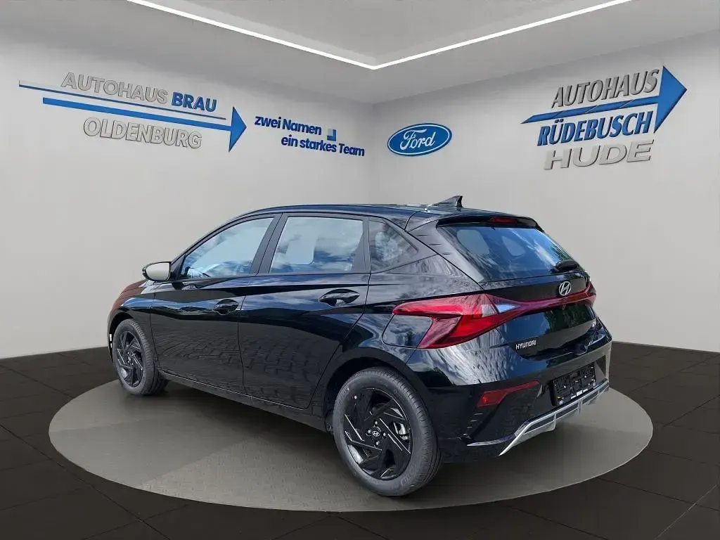 Neu Hyundai i20 Comfort 90 PS (66 kW) 2026 Schwarz Kleinwagen