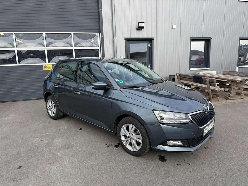 Gebraucht Skoda Fabia Ambition 95 PS (69 kW) 2019 Quarzgrau metallic Kleinwagen