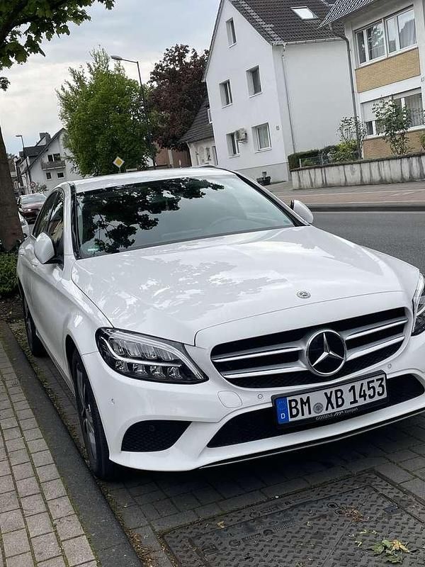 Gebraucht 2019 Mercedes C180 Avantgarde Limousine | 23.700 € (Guter Preis) - Bild 1/4
