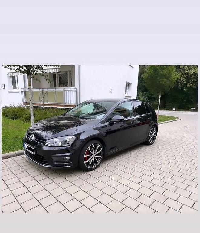 Gebraucht VW Golf VII Highline 150 PS (110 kW) 2016 Schwarz Limousine