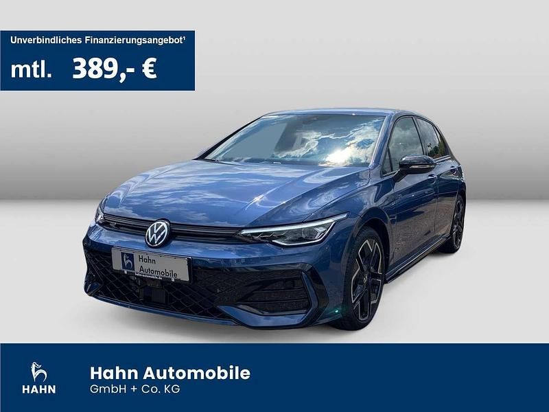 Blau Neu 2025 VW Golf Style Limousine | 28.790 € (Etwas zu teuer) - Bild 1/3