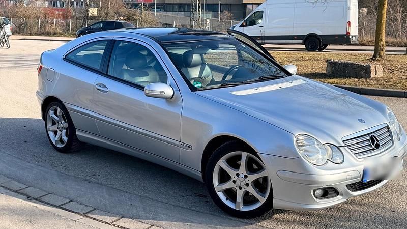 Gebraucht Mercedes C180 Sport Edition 148 PS (108 kW) 2006 Grau Coupé